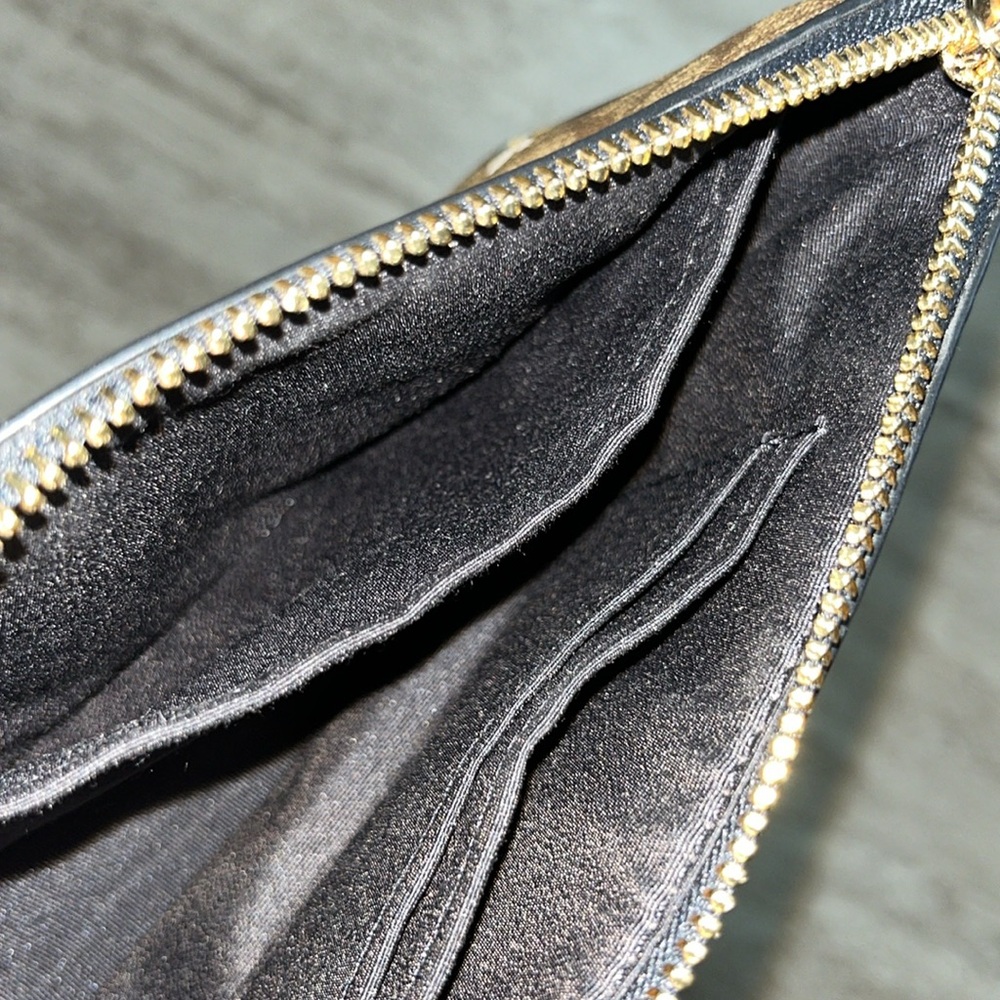 Coach Brown Wristlet with Bee Print NWOT - Picture 6 of 8